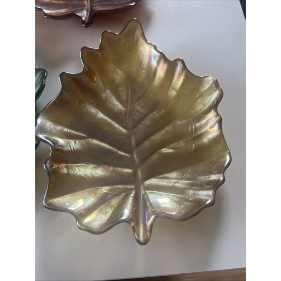 Handmade Iridescent Glass Leafs Plates Set Of 4. -Autumn decor - Picture 6 of 7